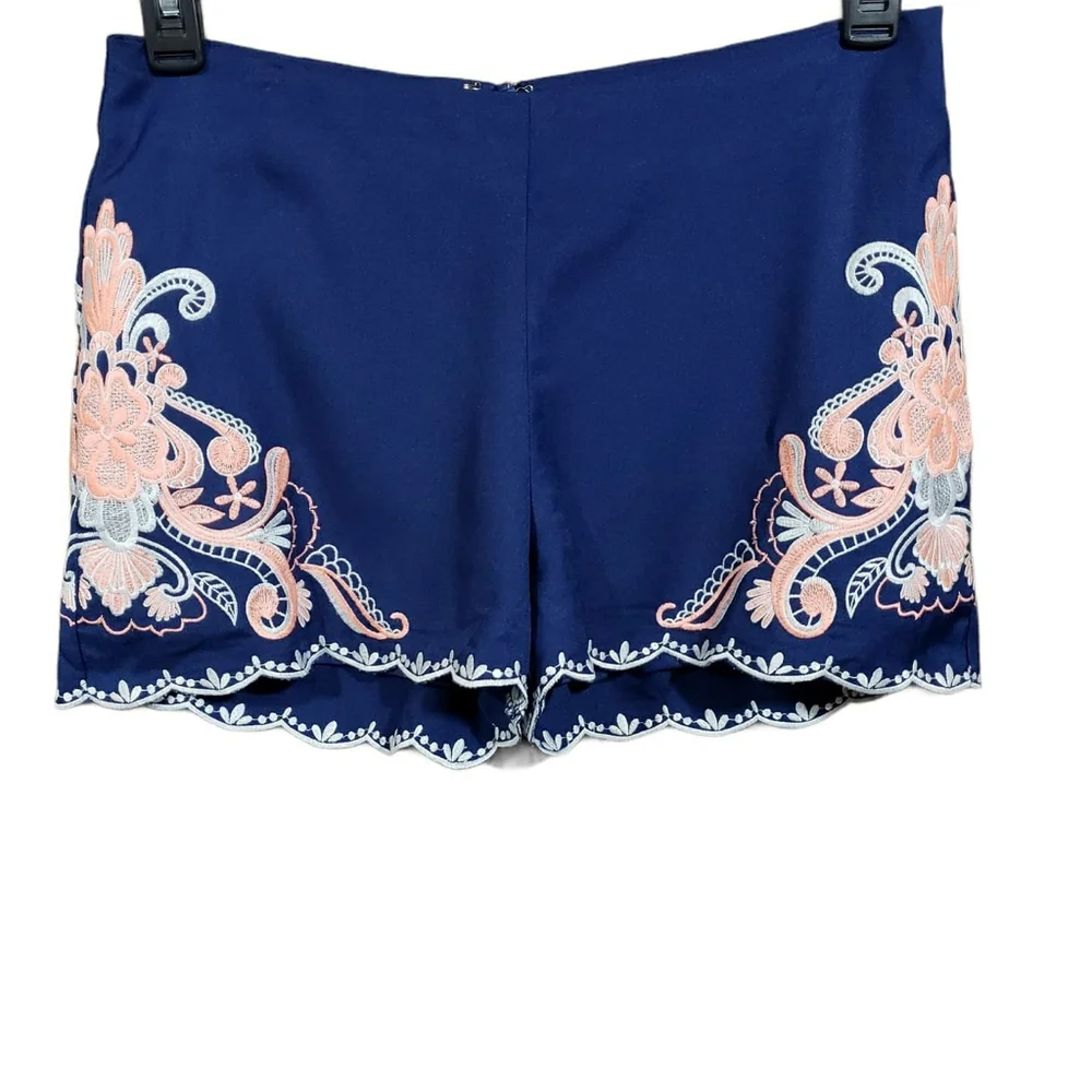 Francesca's Alya floral embroidered shorts